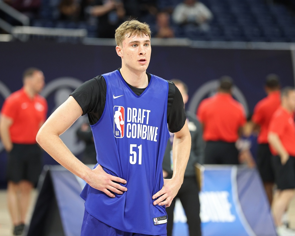 ESPN赞美弗拉格:未来NBA的顶级侧翼 最高模板塔图姆最低模板一哥